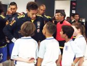 نيمار يفصح لأطفال إنجلترا عن السبب الحقيقى لمغادرته برشلونة