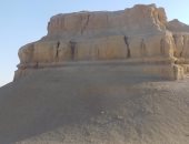 "صور".. جبل المدورة بالفيوم قبلة السياحة وساحة للرياضات الصحراوية