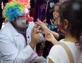 صور وفيديو.. فارولاند يحتفل مع أطفال مستشفى أبو الريش