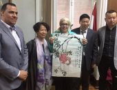 صور .. عميد كلية الفنون الجميلة بالزمالك تستقبل وفد صينى لتبادل الخبرات