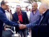 فيديو .. جولة محمود طاهر بـ"الجزيرة" وأعضاء الأهلى يلتقطون صور تذكارية