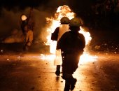 صور.. اشتباكات عنيفة باليونان فى ذكرى الانتفاضة الطلابية عام 1973