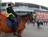 بالصور.. تأمين مكثف لمباراة أرسنال وتوتنهام فى قمة البريميرليج