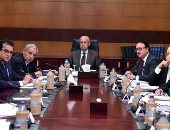 صور.. شريف إسماعيل يرأس اجتماع لجنة صندوق تطوير التعليم 