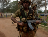 مزارع زيمبابوى يستعيد أرضه المصادرة فى عهد موجابى