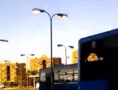 شكوى من إضاءة أعمدة الإنارة نهارًا فى التجمع الثالث