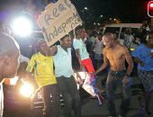 شعب زيمبابوى يخرج عن صمته.. احتفالات فى البلاد بعد استقالة موجابى.. صور