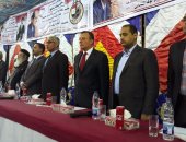 صور.. دقيقة حداد على أرواح الشهداء بالمؤتمر الشعبى لتأييد السيسى فى قنا 