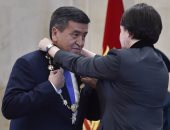 صور.. تنصيب سورون بك جينبيكوف رئيسا لقرغيزستان فى أول انتقال سلمى للسلطة