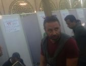 صور.. حازم إمام وعبد المنصف ولقاء الخميسى يصوتون بانتخابات الجزيرة