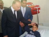 صور.. محافظ القاهرة يتفقد مصابى حادث مسجد الروضة بمعهد ناصر ودار الشفاء