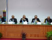 محافظ الشرقية يوجه بدعم مستشفي الصالحية و مشروع النقل الداخلي 