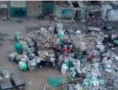 صور.. قارئ يشكو من تراكم القمامة بإسكان الشباب بمسطرد فى القليوبية