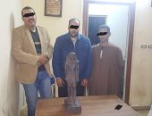 القبض على 3 أشخاص وبحوزتهم تمثال أثرى بكمين المرازيق فى التبين