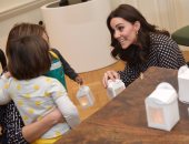 صور.. كيت ميدلتون تزور متحف فوندلينج فى لندن.. وتحمل الهدايا للأطفال