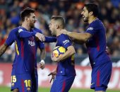 فيديو.. سواريز يحرز هدف برشلونة الأول أمام لاكورونيا بالدوري الإسباني