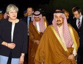 صور.. رئيسة وزراء بريطانيا تصل الرياض فى زيارة رسمية للسعودية