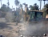 صور .. محافظ سوهاج : إزالة 19 تعد على الأراضى الزراعية بالمراغة