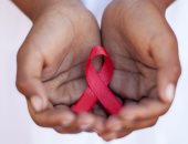 الصحة: مريض الايدز يحصل على العلاج مجانا وخط ساخن للرد على الاستفسارات بسرية تامة