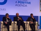 وزير الخارجية ينتقد طريقة مواجهة داعش: تسمحون لهم بالفرار فيهددون أمننا