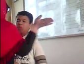 فيديو.. معلمة تعتدى بالضرب على طالب بمدرسة الجنينة بالدقهلية