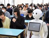 روبوت جديد يذهب للمدرسة بدلا من الطلاب لمساعدتهم على التعلم عن بعد 