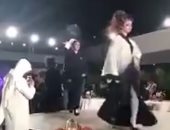 أول عرض أزياء نسائى بالرياض يثير الجدل بين السعوديين