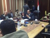 محافظ الدقهلية يبحث إقامة مطاعم ومتنزهات على نيل المنصورة