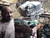 صور .. " تضامن الاسكندرية ": 100 جنيه مساعدة فورية لقاطني عقار الجمرك المنهار
