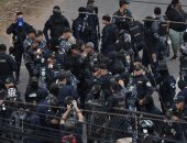 صور.. شرطة هندوراس ترفض النزول لمواجهة تظاهرات الانتخابات الرئاسية