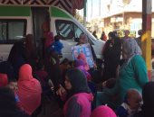 إقبال المواطنين على قافلة طبية مجانية لحملة علشان تبنيها بالدقهلية.. صور