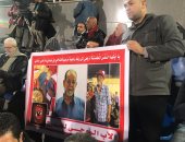 جماهير الأهلى تكرم "عم وزة" فى مباراة الأسيوطى