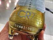 شاهد حذاء رونالدو التاريخى احتفالا بالكرة الذهبية