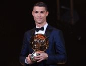 أخبار كريستيانو رونالدو اليوم عن إحتفال العالم بجائزة الدون