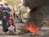 صور.. اندلاع مواجهات بين شبان فلسطينيين والجيش الإسرائيلى وسط الخليل