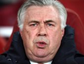 هل يخوض نابولى قمة ليفربول خارج ملعبه فى دورى أبطال أوروبا؟