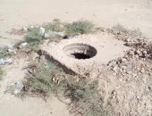 صور.. اضبط مخالفة.. غرف تفتيش مكشوفة وأخطاء فنية فى رصف الطرق بالخارجة