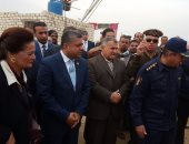 صور ..محافظ البحيرة تشهد تدريبًا ميدانيًا لمواجهة السيول بوادى النطرون