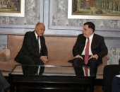 أبو الغيط والسراج يبحثان سبل حلحلة الأزمة الليبية واستكمال العملية السياسية