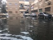 غرق شوارع قرية "الثمانين" فى كفر الشيخ بمياه الصرف الصحى
