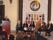  فلسطين تحصد جائزة نجيب محفوظ للرواية بفوز حزامة حبايب عن "مخمل" (صور)