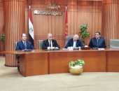 صور.. محافظ بورسعيد: سنلتزم بقرار المحكمة بتخصيص 3 آلاف شقة للتعاونيات