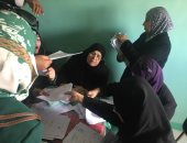 "القومى للمرأة" يستخرج 208 بطاقة رقم قومى لسيدات قرية الروضة بالعريش