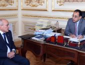 القائم بأعمال رئيس الوزراء يلتقى وزير الإنتاج الحربى لمتابعة عدد من الملفات