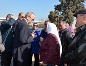 محافظ القليوبية يتفقد طريق ميت برة لدراسة توسعته أمام سيارات النقل 