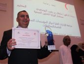 طبيب مصرى يحصل على جائزة التميز فى البحث العلمى بسلطنة عمان لعام 2017