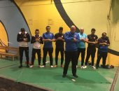 لاعبو الزمالك يؤدون صلاة العشاء قبل مواجهة الإسماعيلى (صور)