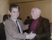 شاهد.. جورج سعد وصالح سليم يرفعان شعار الأهلى والزمالك "إيد واحدة"