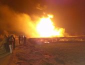 فيديو.. حريق فى خط أنابيب بترول بسبب تسرب بنزين بمحافظة بنى سويف