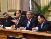 وزير الصحة: تخصيص طبيب لكل أسرة بالوحدات الصحية بقانون التأمين الصحى (صور)